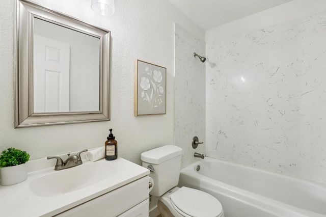 8321 Villaview Dr, Citrus Heights, CA 95621