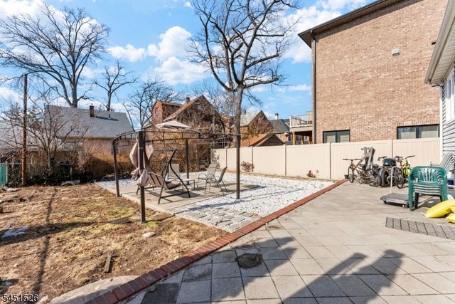 789 Harvard Pl, Cliffside Park Boro, NJ 07010