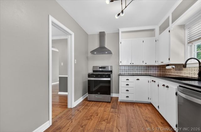 2054 SE DEWEY Avenue, Bartlesville, OK 74003