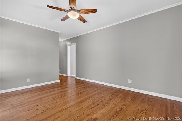 2054 SE DEWEY Avenue, Bartlesville, OK 74003