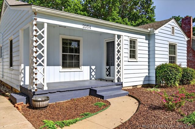 2054 SE DEWEY Avenue, Bartlesville, OK 74003