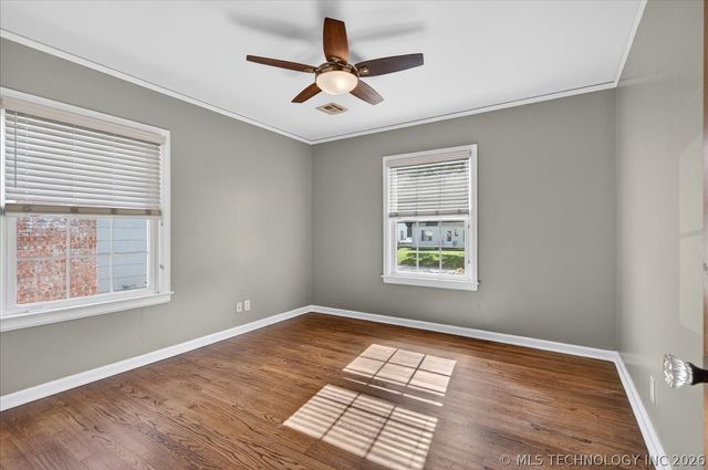 2054 SE DEWEY Avenue, Bartlesville, OK 74003