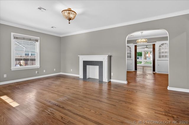 2054 SE DEWEY Avenue, Bartlesville, OK 74003