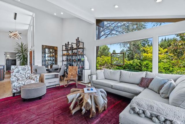 21 Kite Hill Road, Santa Cruz, CA 95060