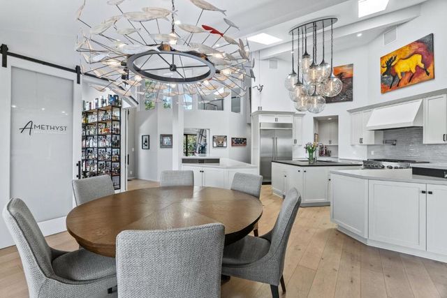 21 Kite Hill Road, Santa Cruz, CA 95060