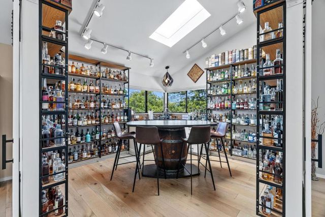 21 Kite Hill Road, Santa Cruz, CA 95060