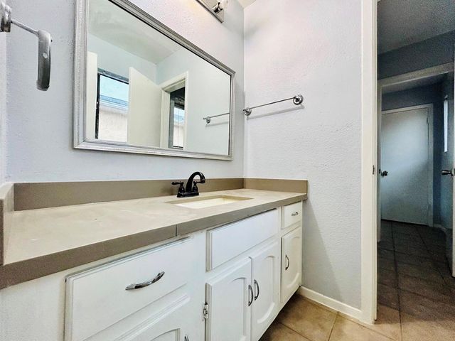 11411 Harwin Drive 6, Houston, TX 77072