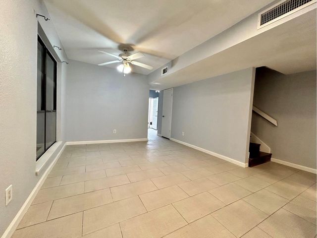 11411 Harwin Drive 6, Houston, TX 77072