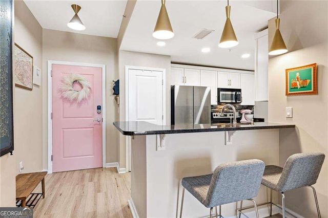 3040 Peachtree Road NW 1013, Atlanta, GA 30305