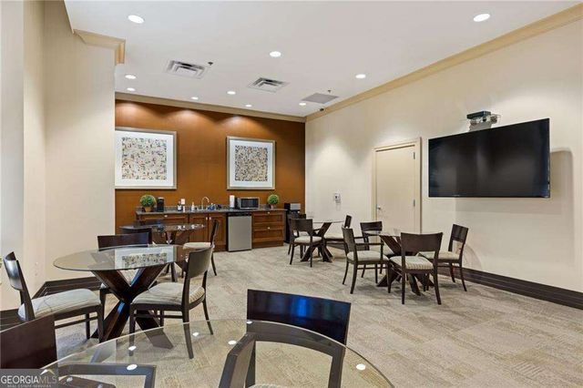3040 Peachtree Road NW 1013, Atlanta, GA 30305