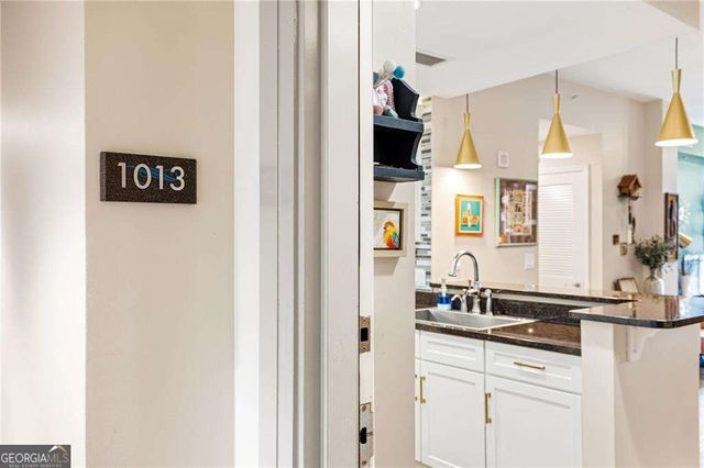3040 Peachtree Road NW 1013, Atlanta, GA 30305