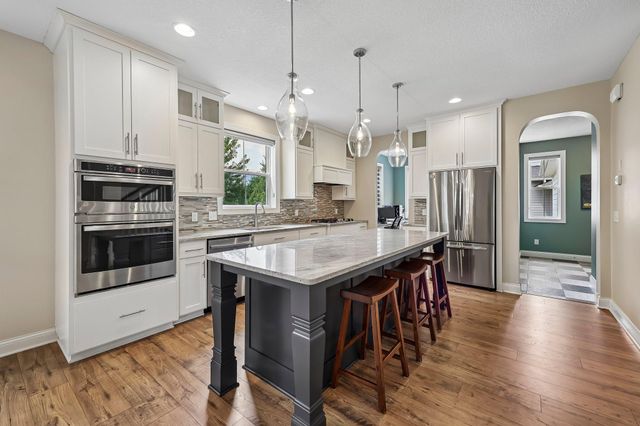 16625 Dynamic Drive, Lakeville, MN 55044