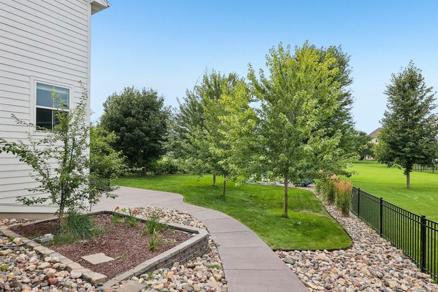 16625 Dynamic Drive, Lakeville, MN 55044