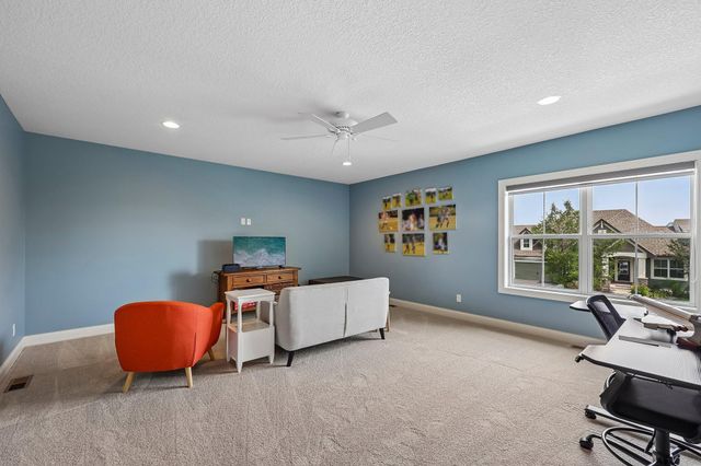 16625 Dynamic Drive, Lakeville, MN 55044