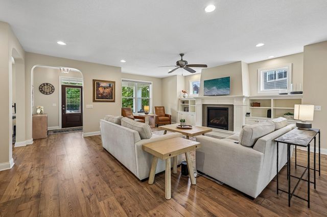 16625 Dynamic Drive, Lakeville, MN 55044