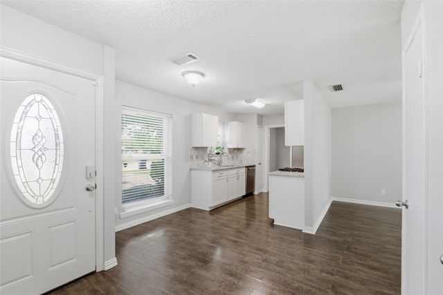 805 Ontario Drive, Garland, TX 75040