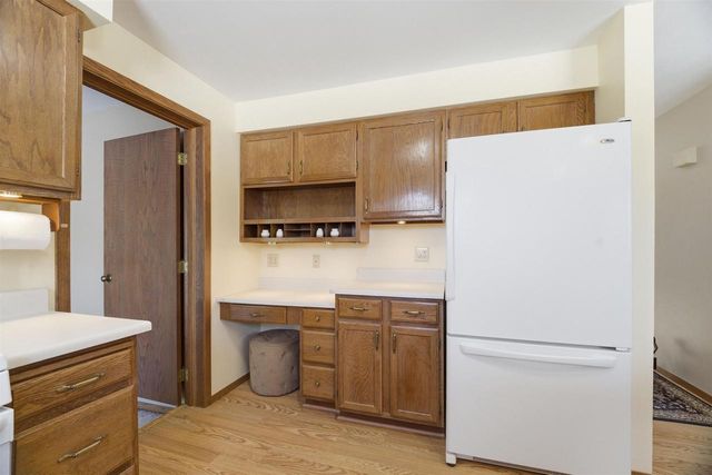 705 S GOLDENROD DRIVE, Appleton, WI 54914