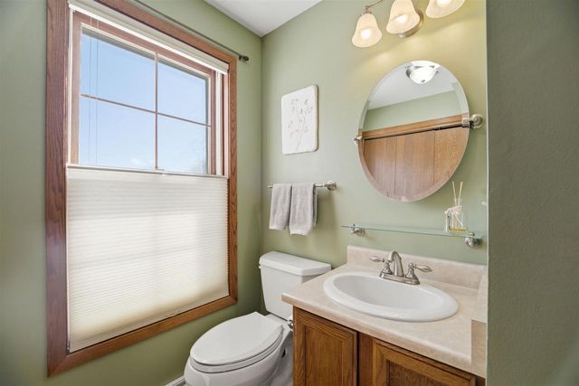 705 S GOLDENROD DRIVE, Appleton, WI 54914