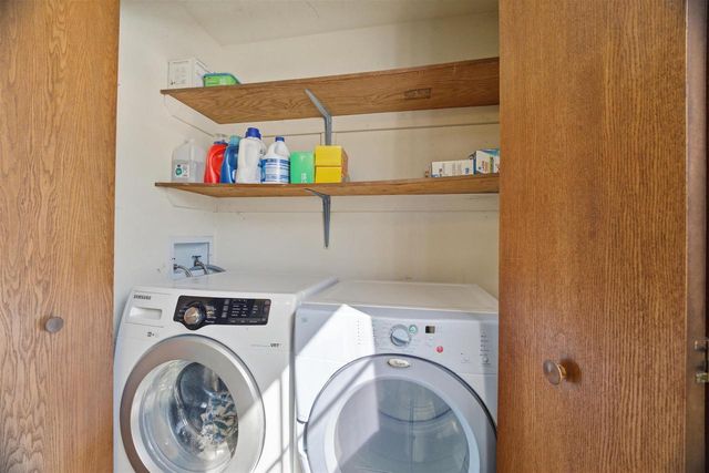 705 S GOLDENROD DRIVE, Appleton, WI 54914