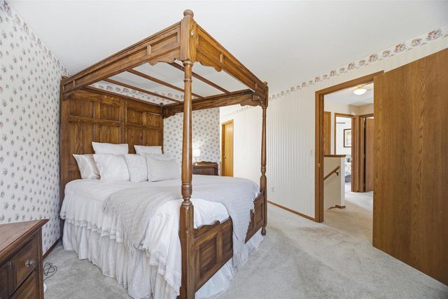 705 S GOLDENROD DRIVE, Appleton, WI 54914