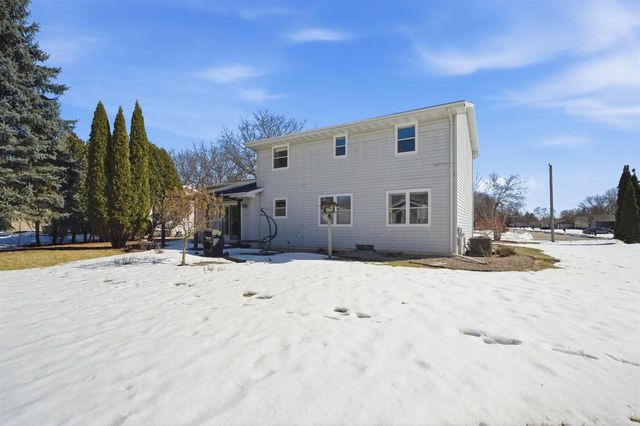 705 S GOLDENROD DRIVE, Appleton, WI 54914