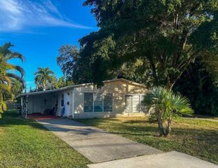 1531/1533 Evans AVE, Fort Myers, FL 33901