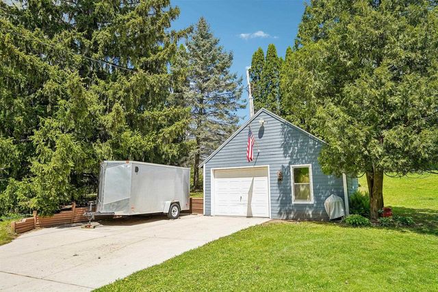 5106 Reed Lane, Waunakee, WI 53597