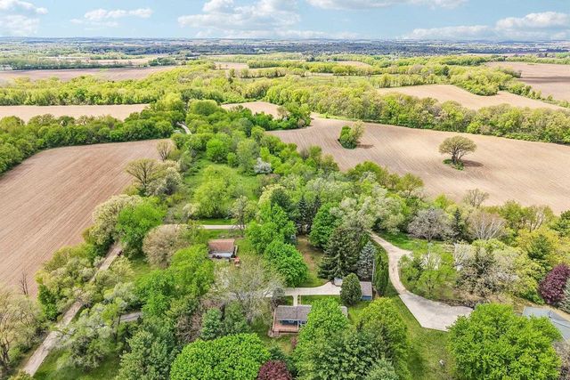 5106 Reed Lane, Waunakee, WI 53597