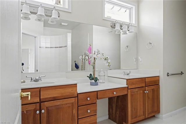 3129 Gallahad DR, Virginia Beach, VA 23456