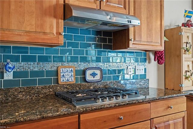 3129 Gallahad DR, Virginia Beach, VA 23456