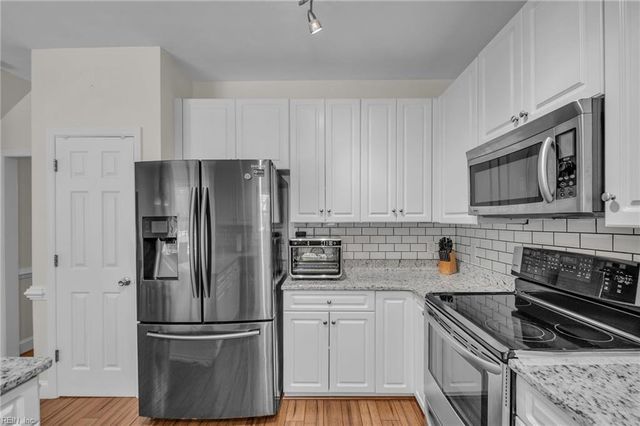 1302 Sasparilla CT, Chesapeake, VA 23320