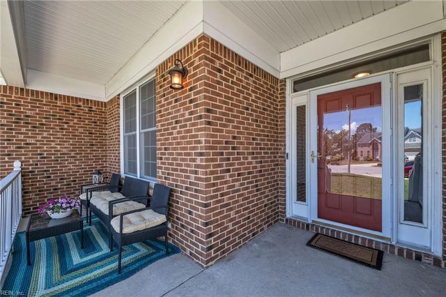 1302 Sasparilla CT, Chesapeake, VA 23320