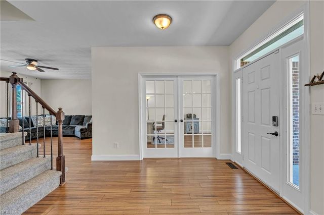 1302 Sasparilla CT, Chesapeake, VA 23320