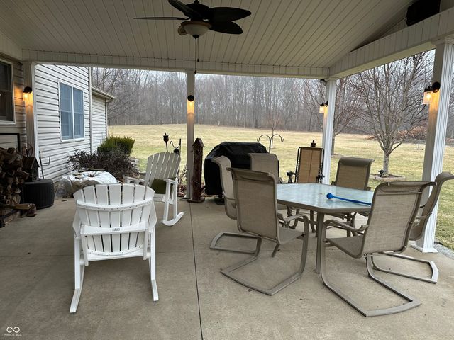 9490 W 1000 N, Elwood, IN 46036