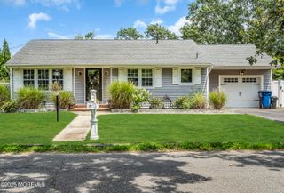62 Birch Street, Beachwood, NJ 08722