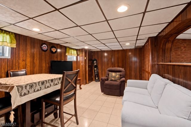406 Highland Ave, Clifton City, NJ 07011