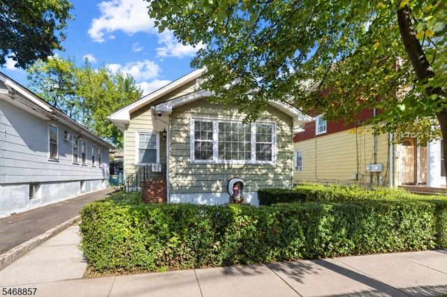 406 Highland Ave, Clifton City, NJ 07011