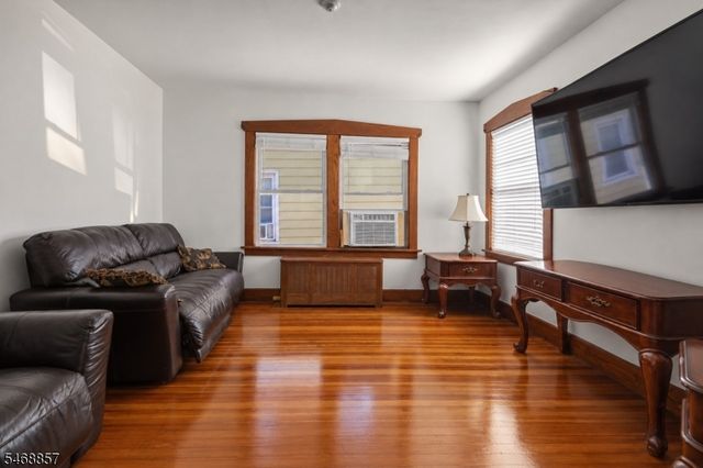 406 Highland Ave, Clifton City, NJ 07011