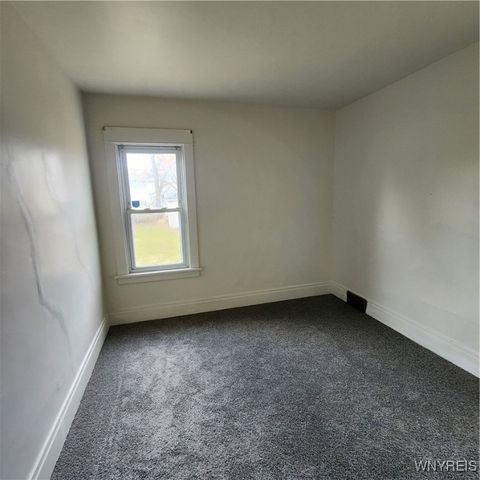 102 Carl Street, Buffalo, NY 14215