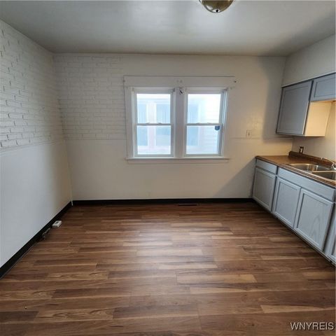 102 Carl Street, Buffalo, NY 14215