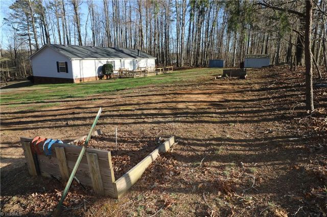 1115 Cross Creek Drive, Walnut Cove, NC 27052