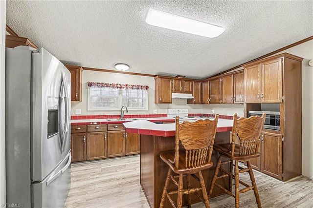 1115 Cross Creek Drive, Walnut Cove, NC 27052