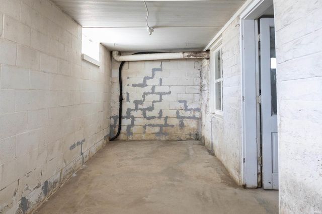 2019 13Th Street, Bedford, IN 47421