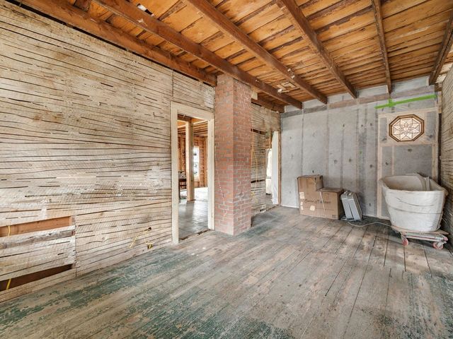 81 East River Road, Lincoln, VT 05443