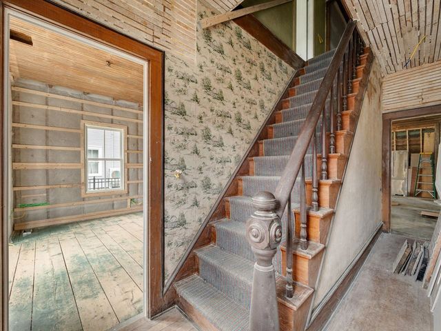 81 East River Road, Lincoln, VT 05443
