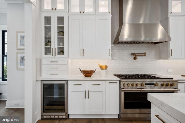 8650 MCHENRY ST, Vienna, VA 22180