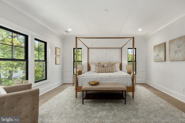 8650 MCHENRY ST, Vienna, VA 22180