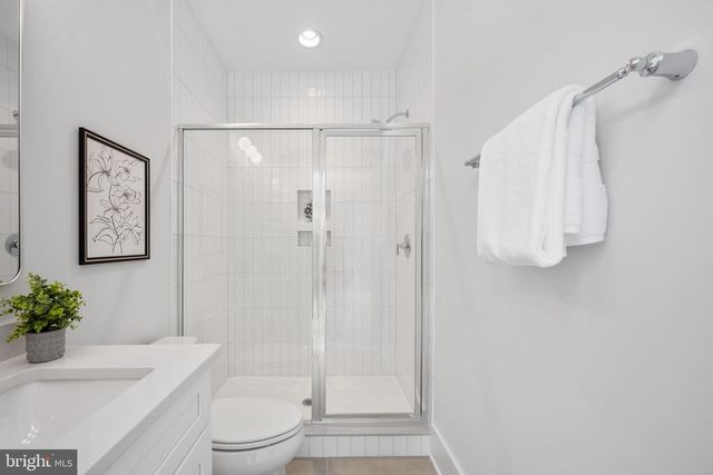 8650 MCHENRY ST, Vienna, VA 22180