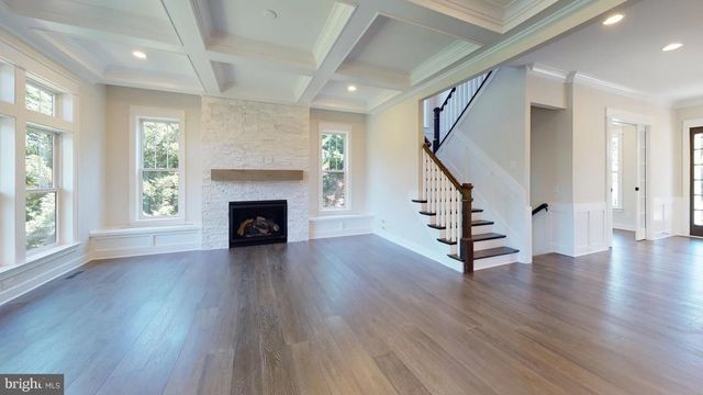 8650 MCHENRY ST, Vienna, VA 22180