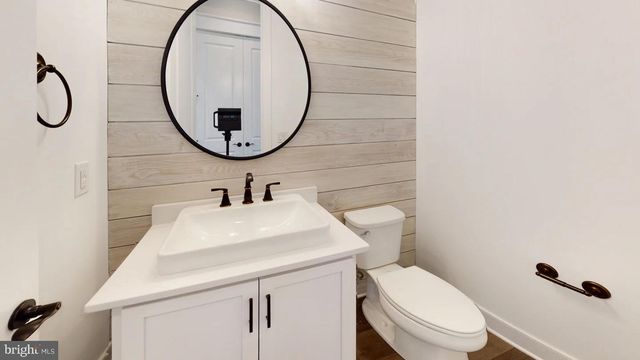 8650 MCHENRY ST, Vienna, VA 22180